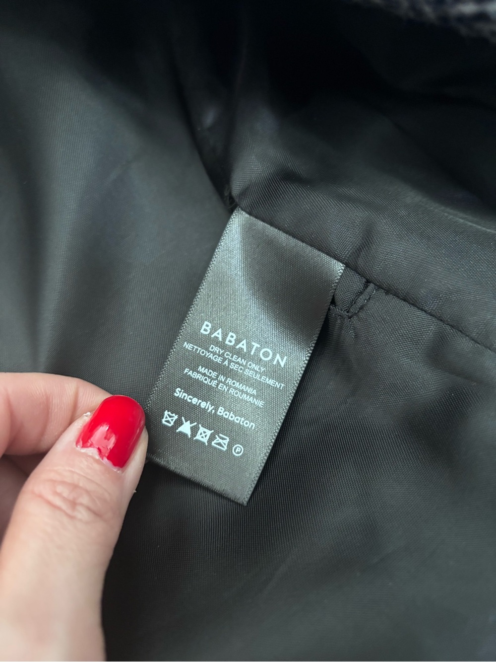 Aritzia Babaton The Constant Coat - Picture 6 of 13